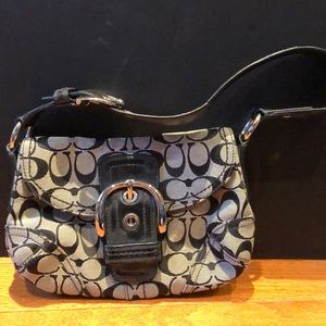 Small C print coach handbag